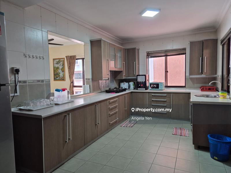 Kondominium untuk Dijual di Marina Court Resort Condominium oleh Angela Yen - iProperty.com.my