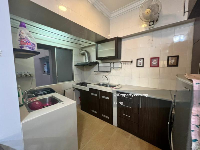 Service Residence for Sale in E-Tiara by Ty Ng - Kitchen - iProperty.com.my