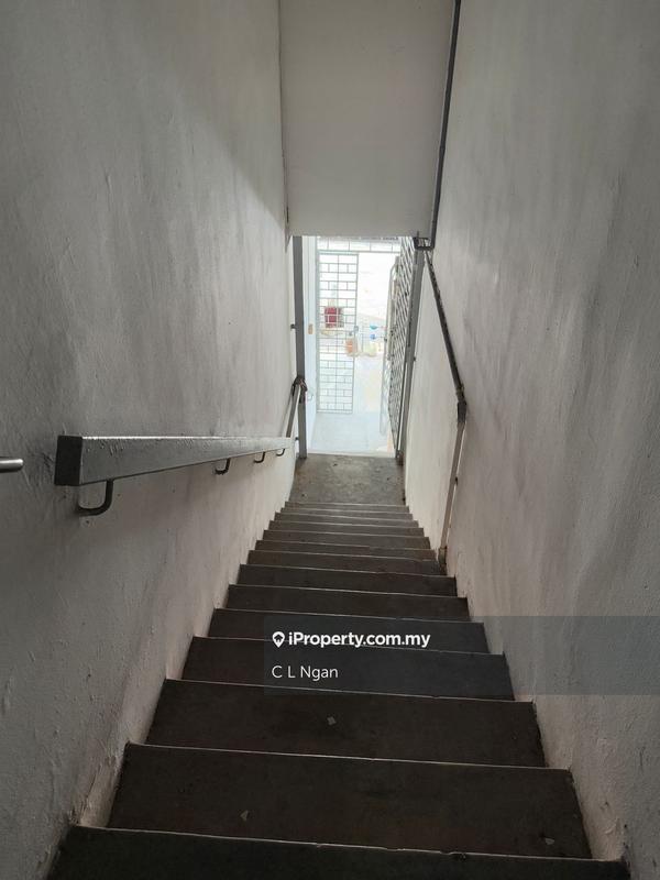 Shop for Sale in Taman Lian Hoe, Kuchai Lama by C L Ngan - iProperty.com.my