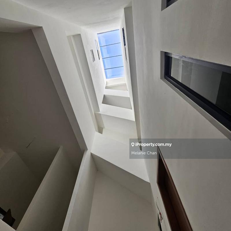 4-storey Terraced House for Sale in Empire Residence, Damansara Perdana by Melanie Chan - iProperty.com.my