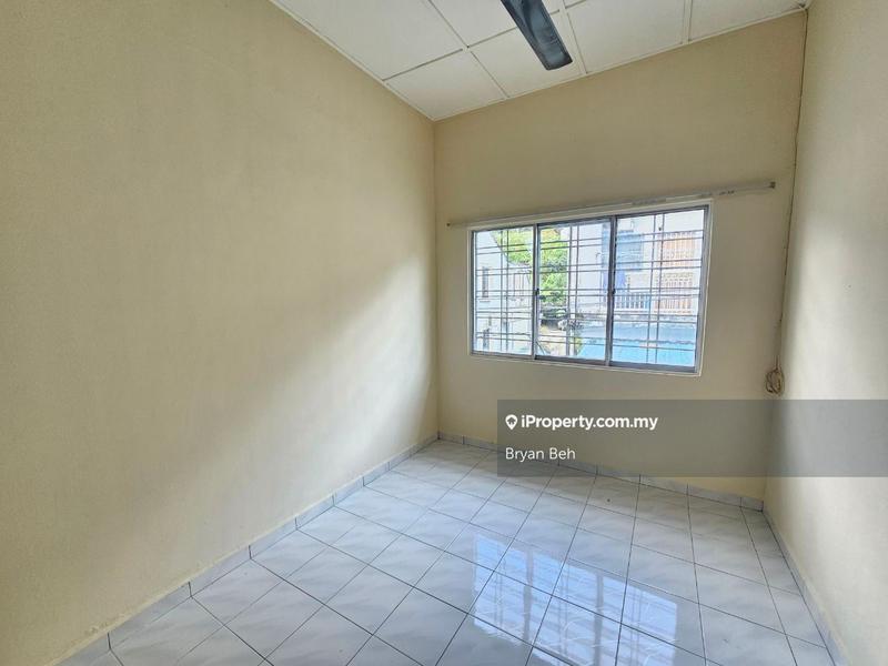 Rumah Teres 2-Tingkat untuk Dijual di Taman Saga, Ampang oleh Bryan Beh - iProperty.com.my