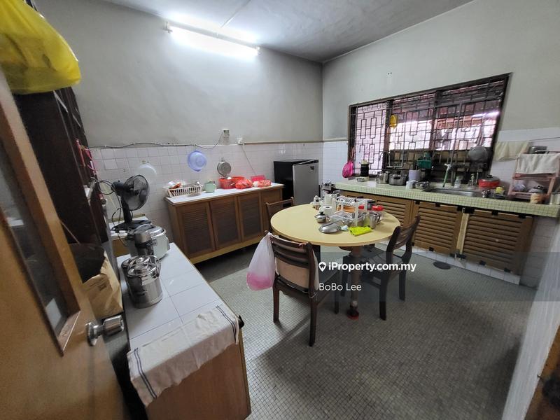 Semi-Detached House for Sale in Taman Overseas Union (Taman Oug), Jalan Klang Lama (Old Klang Road) by BoBo Lee - iProperty.com.my