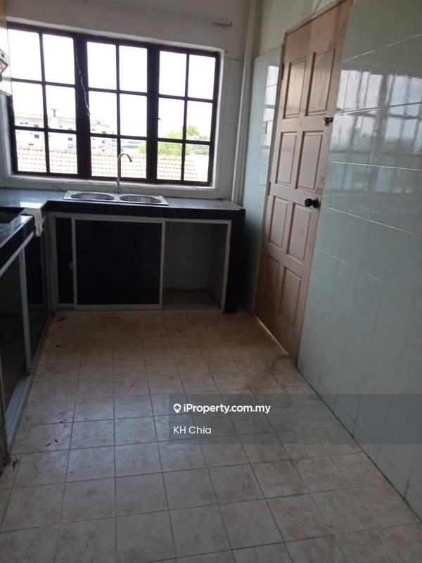 Pangsapuri untuk Disewa di Le Town Apartment oleh KH Chia - iProperty.com.my