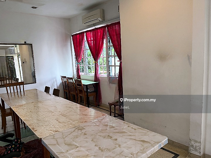 Bungalow House for Sale in Taman Paramount, Petaling Jaya by Julie L - iProperty.com.my