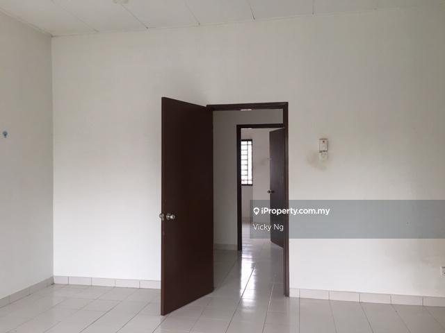 Rumah Teres 2-Tingkat untuk Dijual di Taman Puchong Tekali, Puchong oleh Vicky Ng - iProperty.com.my