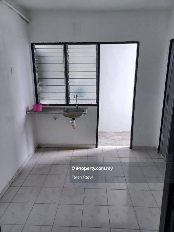 For Sale - Taman Petaling Utama Flat