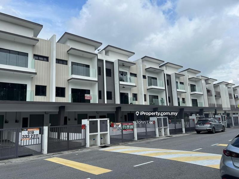 Rumah Bandar untuk Dijual di SALAK TINGGI, Sepang oleh John Lee - iProperty.com.my