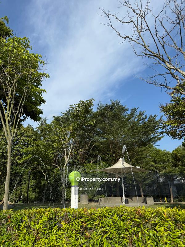 Rumah Berkembar untuk Dijual di Taman Equine, Seri Kembangan oleh Pauline Chan - iProperty.com.my
