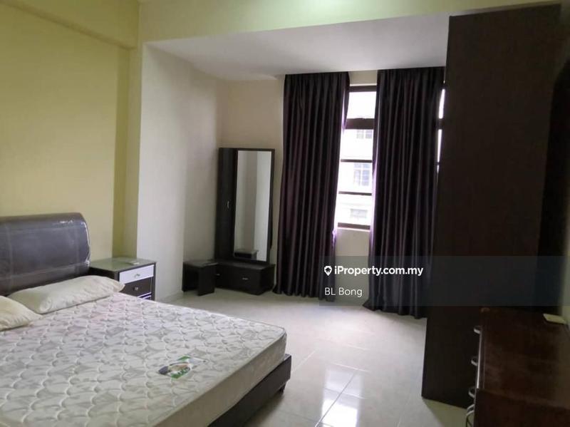 Kondominium untuk Dijual di Cheng Heights oleh BL Bong - iProperty.com.my