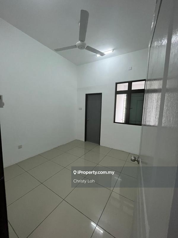 Rumah Teres 2-Tingkat untuk Dijual di Jalan Nada Alam, Mantin oleh Christy Loh - iProperty.com.my