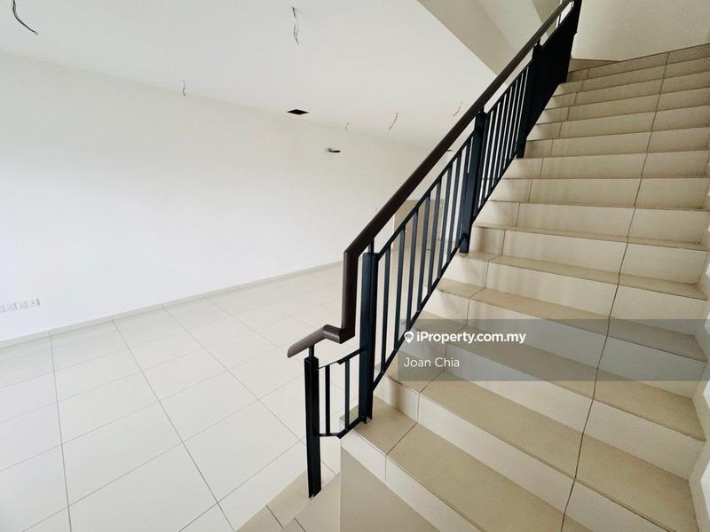 Rumah Teres 2-Tingkat untuk Dijual di Austin Crest, Johor Bahru oleh Joan Chia - iProperty.com.my