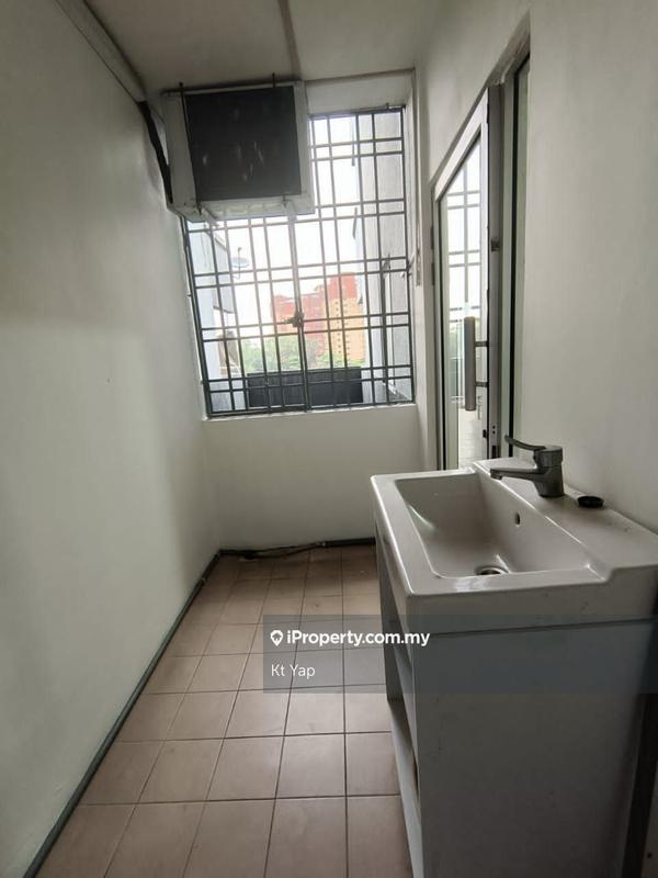 Condominium for Sale in Amadesa Resort Condominium by Kt Yap - iProperty.com.my