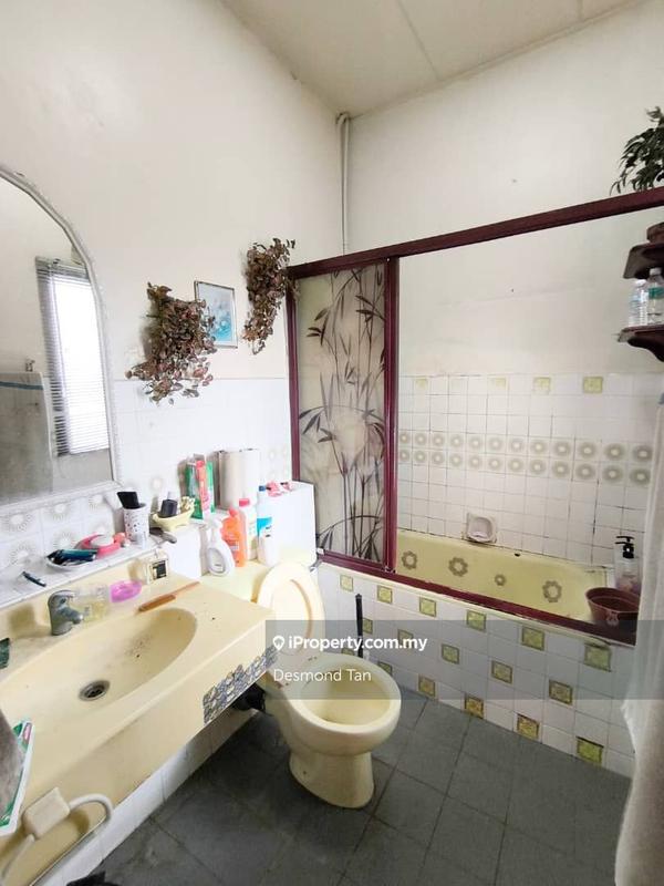 Rumah Teres 2-Tingkat untuk Dijual di Damansara Jaya, Petaling Jaya oleh Desmond Tan - iProperty.com.my