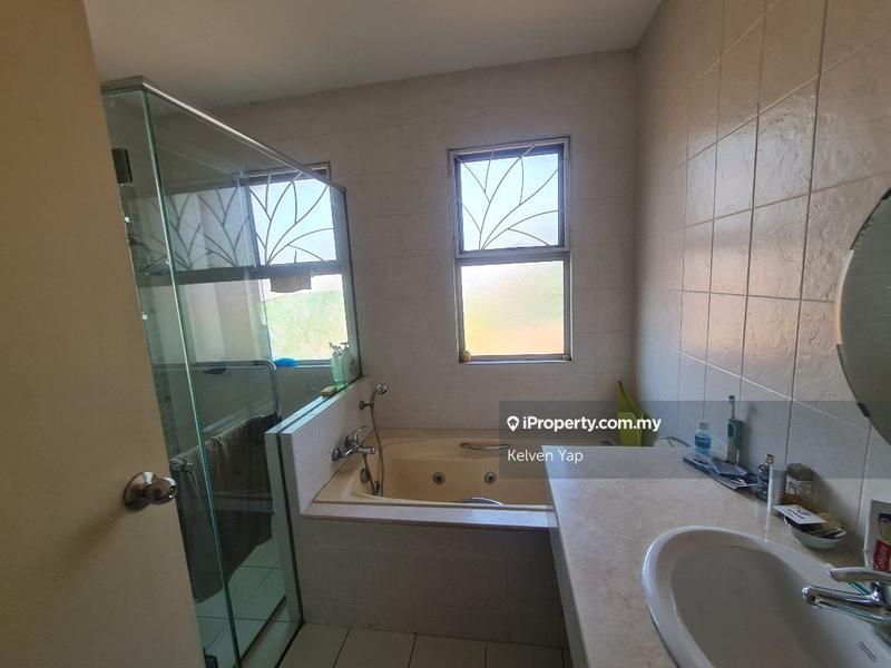 Rumah Berkembar untuk Dijual di Ambang Botanic, Klang oleh Kelven Yap - iProperty.com.my