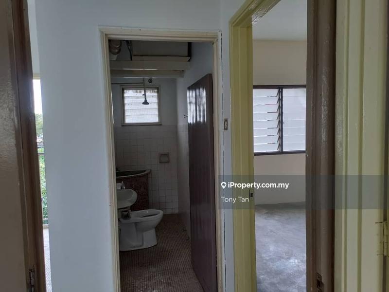 Flat for Sale in Flat Taman Alam Megah by Tony Tan - iProperty.com.my