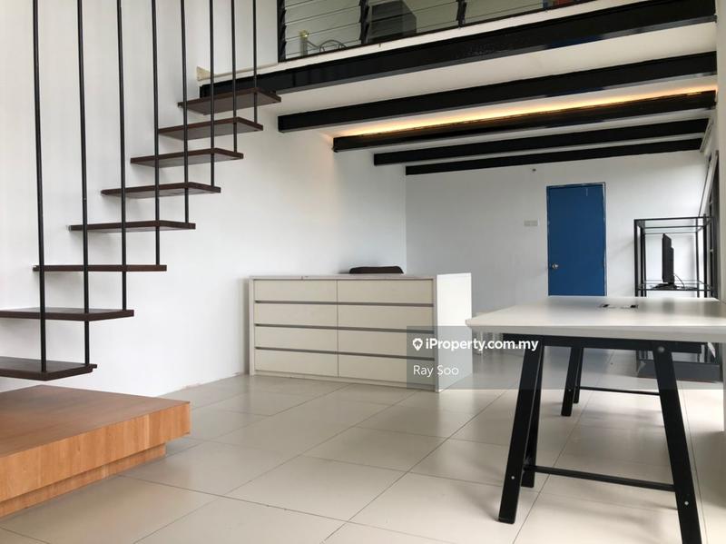 For Sale - Colonial @ Empire City