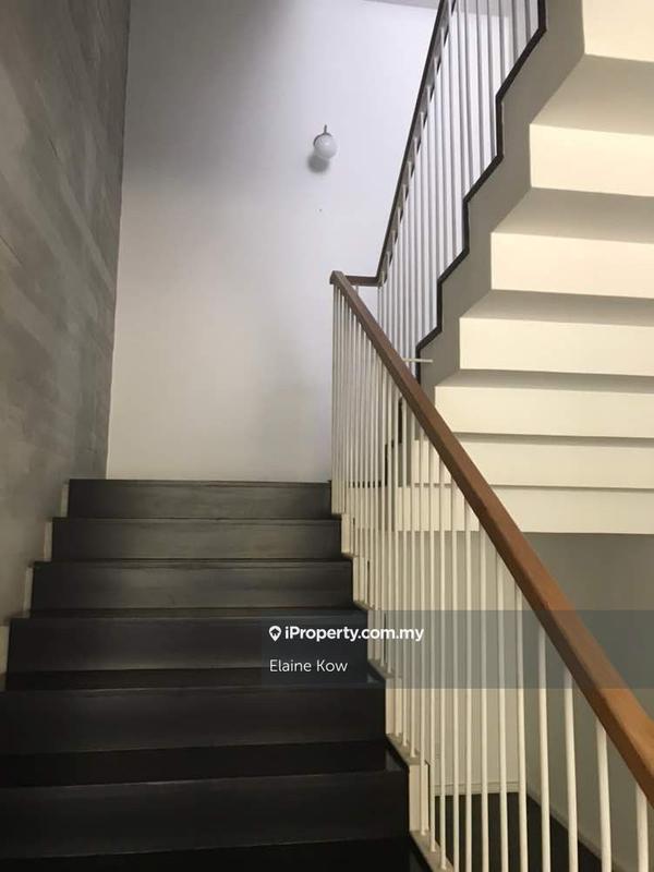 Semi-Detached House for Sale in seri Pilmoor, Ara Damansara, Ara Damansara by Elaine Kow - iProperty.com.my