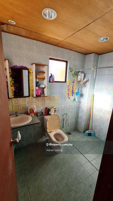 Rumah Berkembar untuk Dijual di Taman Lestari Perdana, Seri Kembangan oleh Adrian Leong - iProperty.com.my