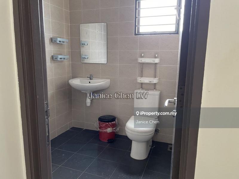 Rumah Berangkai 2 Tingkat untuk Dijual di Kinrara Residence, Bandar Kinrara, Puchong oleh Janice Chen - iProperty.com.my