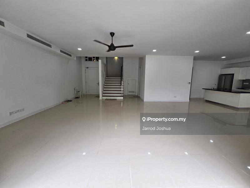 Condominium for Sale in Pavilion Hilltop by Jarrod Joshua - iProperty.com.my
