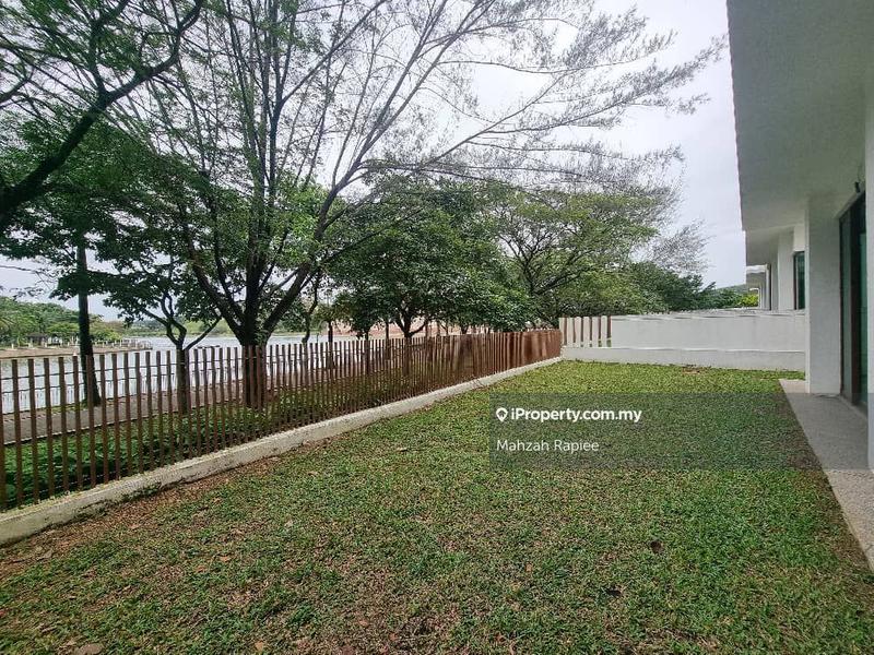Rumah Berkembar untuk Dijual di Presint 8, Ayer 8 Putrajaya, Putrajaya oleh Mahzah Rapiee - iProperty.com.my