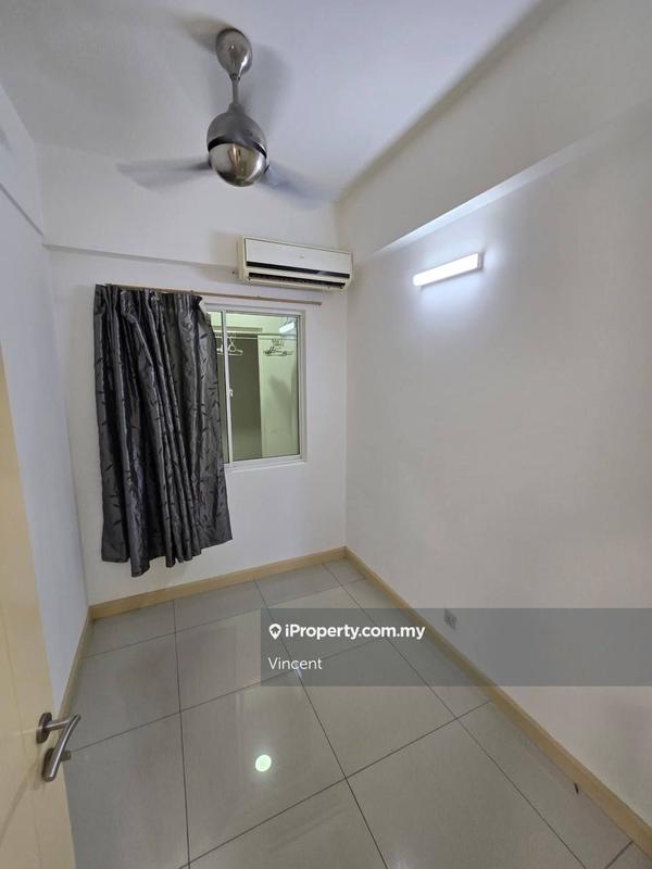 For Rent - Tiara Mutiara / The Crown