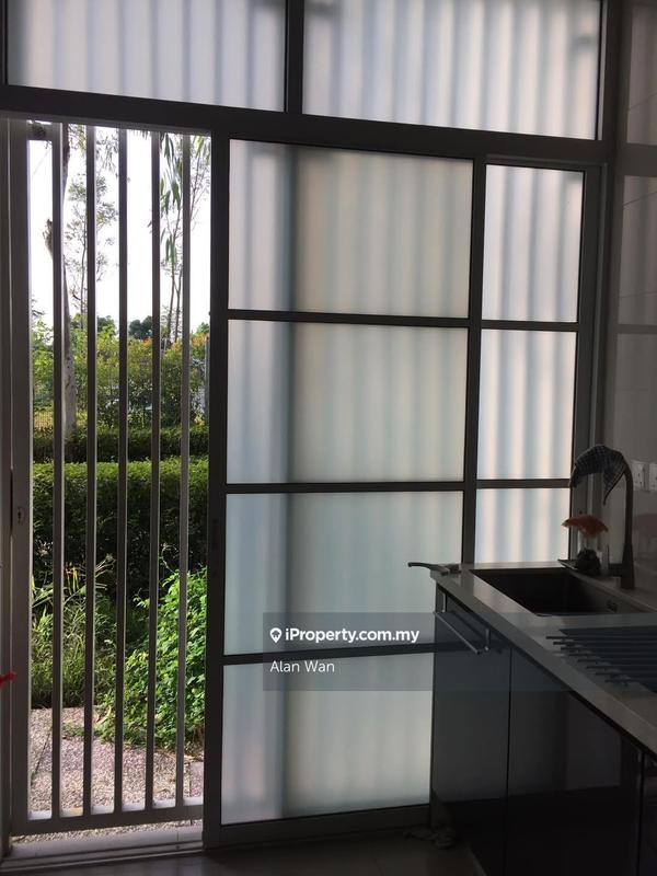 Banglo untuk Disewa di Lakefront Villa, Cyberjaya oleh Alan Wan - iProperty.com.my