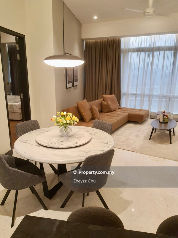 For Sale - Banyan Tree Signatures