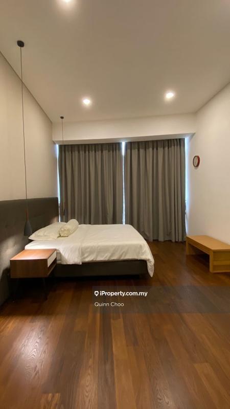 For Sale - Banyan Tree Signatures