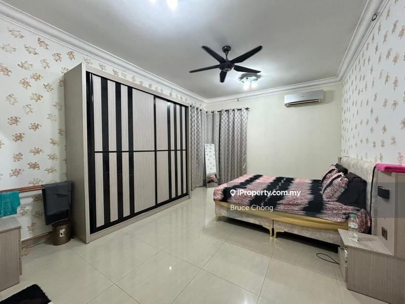 Condominium for Sale in Platinum Hill PV 8 by Bruce Chong - iProperty.com.my