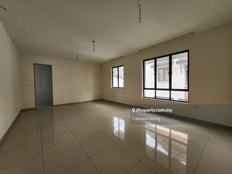 Rumah Berkembar untuk Dijual di Taman Villa Perdana, Kajang oleh Candace Wong - iProperty.com.my