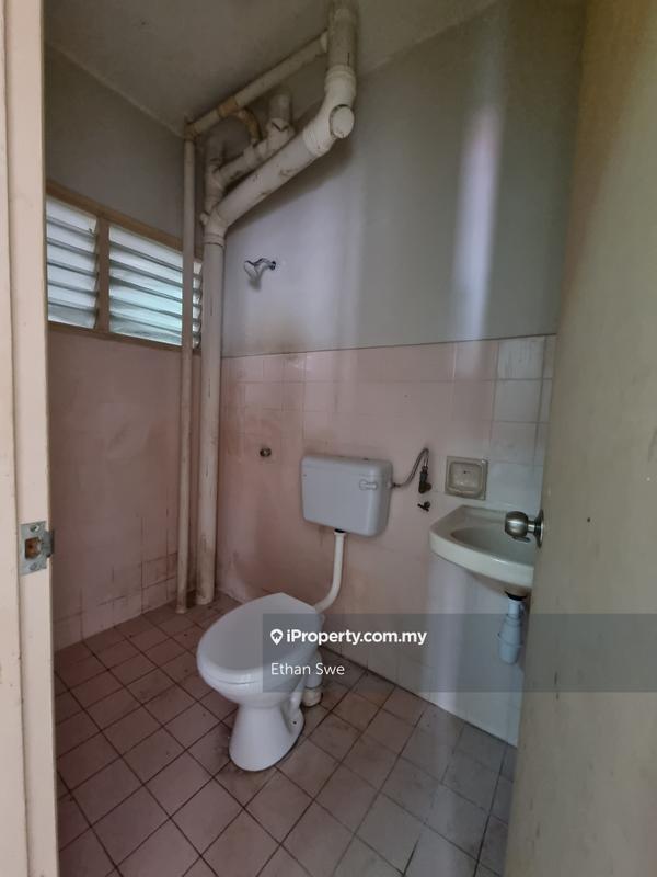 Apartment for Sale in Desa View Towers by Ethan Swe - iProperty.com.my