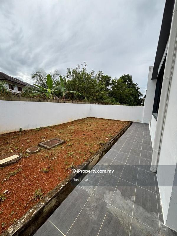 Semi-Detached House for Sale in Kuching, Sarawak by Jay Law - iProperty.com.my