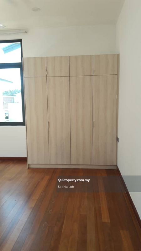 Rumah Berkembar untuk Dijual di Seri Kembangan, Selangor oleh Sophia Loh - iProperty.com.my