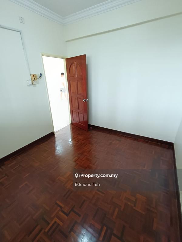 Apartment for Sale in Anjung Hijau (Greenfields) by Edmond Teh - iProperty.com.my