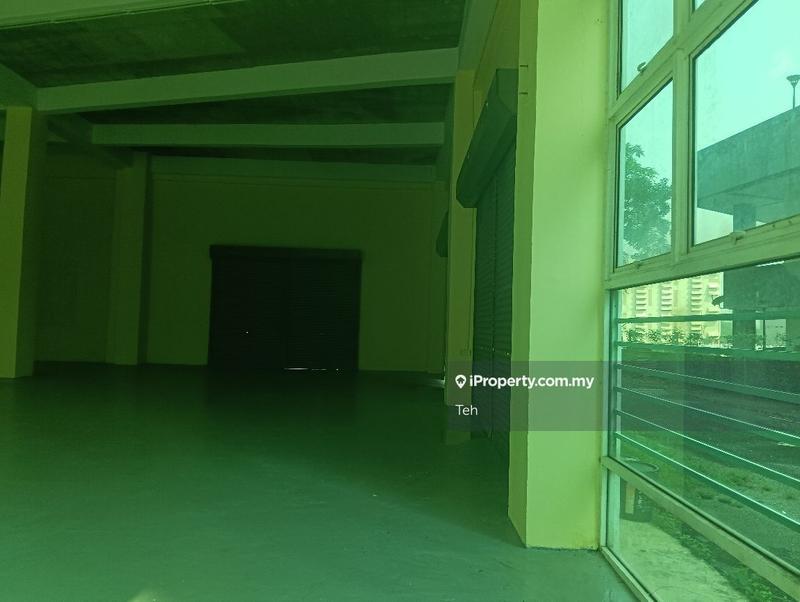 Semi-D Komersial untuk Dijual di Taman Subang Mas, Subang Jaya oleh Teh - iProperty.com.my