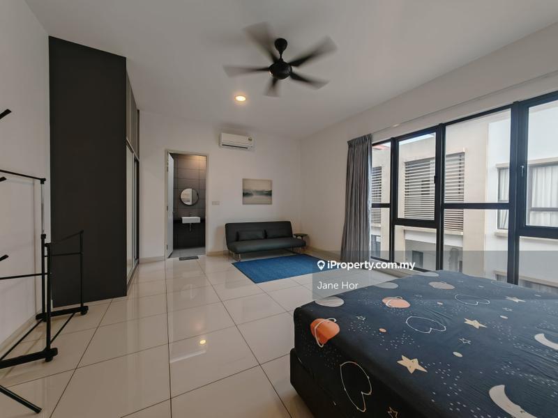 Townhouse for Sale in 16 Sierra, Puchong by Jane Hor - iProperty.com.my