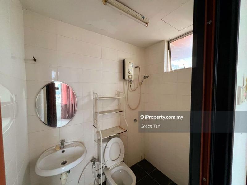 Kediaman Servis untuk Dijual di Diamond Regency oleh Grace Tan - iProperty.com.my