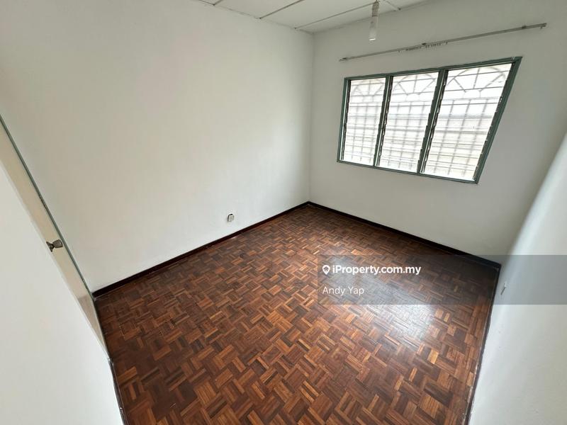 Terraced House for Sale in Bandar Country Homes, Rawang by Andy Yap - iProperty.com.my