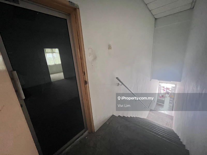 Kedai-Pejabat untuk Disewa di 7mie4, Kluang oleh Vivi Lim - iProperty.com.my