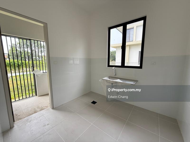 Rumah Berkembar untuk Dijual di Bandar Kinrara Seksyen 1, Bandar Kinrara oleh Edwin Chang - iProperty.com.my