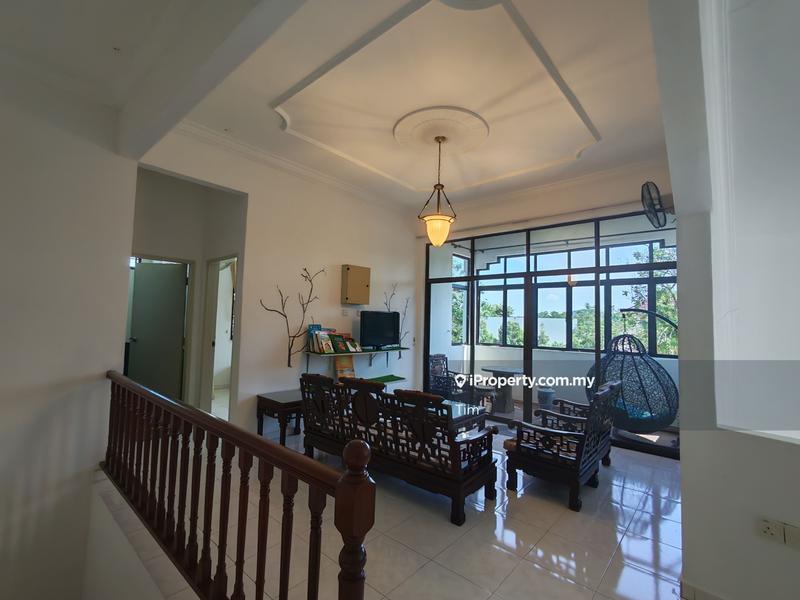 Bungalow House for Sale in A Famosa Resort Swimming Pool Bungalow, Alor Gajah by Tim - iProperty.com.my