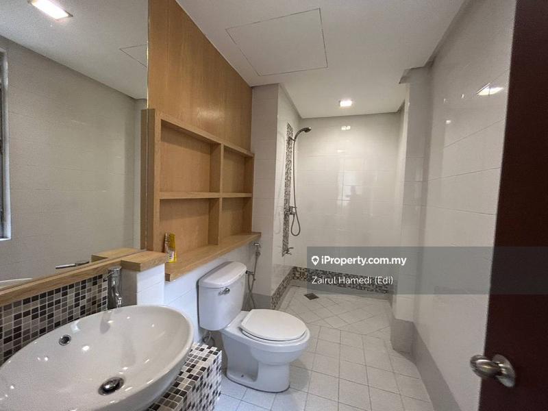 For Rent - Perdana View Boutique