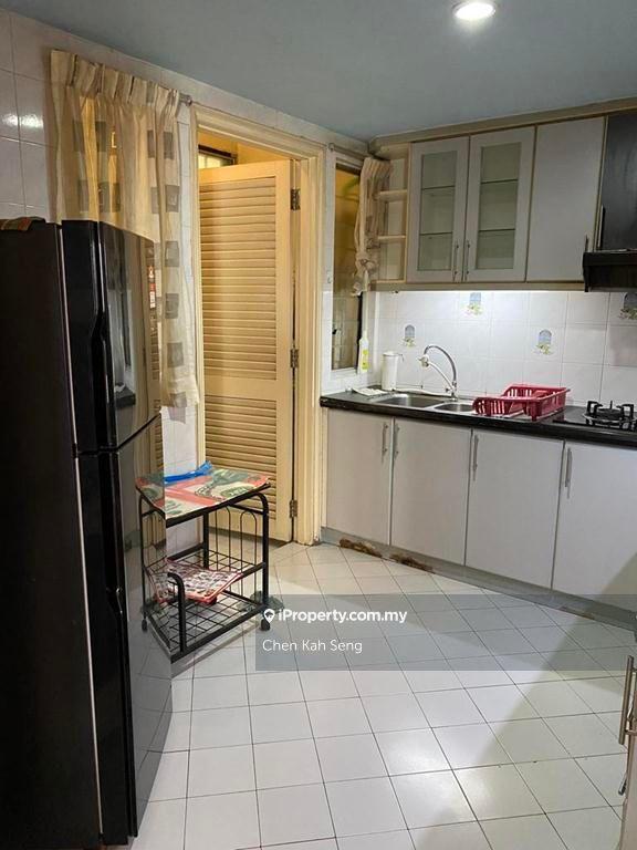 Condominium for Sale in Pantai Panorama Condominiums by Chen Kah Seng - iProperty.com.my