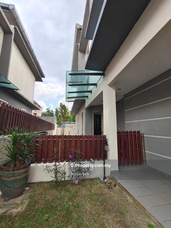Rumah Berkembar untuk Dijual di Ritz Residence, 46x86, Bukit Serdang, Seri Kembangan oleh Jessie Lee - iProperty.com.my