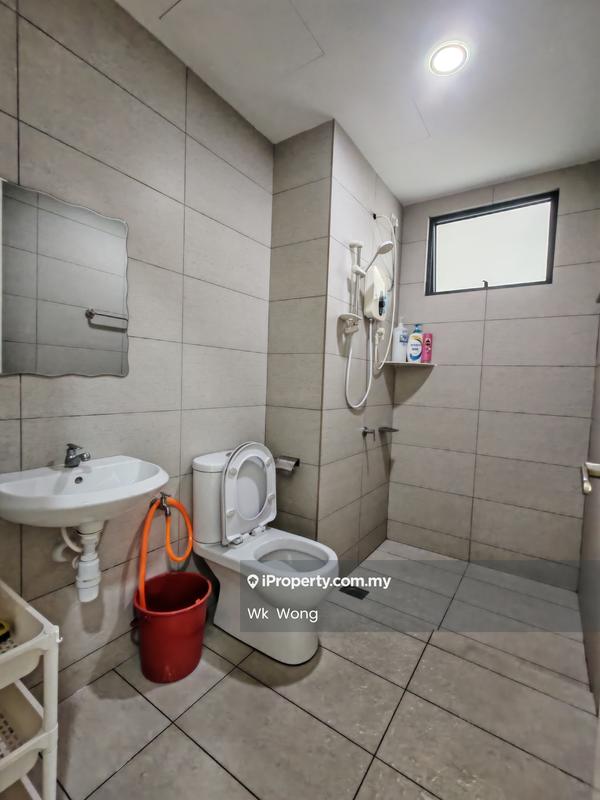 Kediaman Servis untuk Disewa di Woodsbury Suites oleh Wk Wong - Bathroom - iProperty.com.my