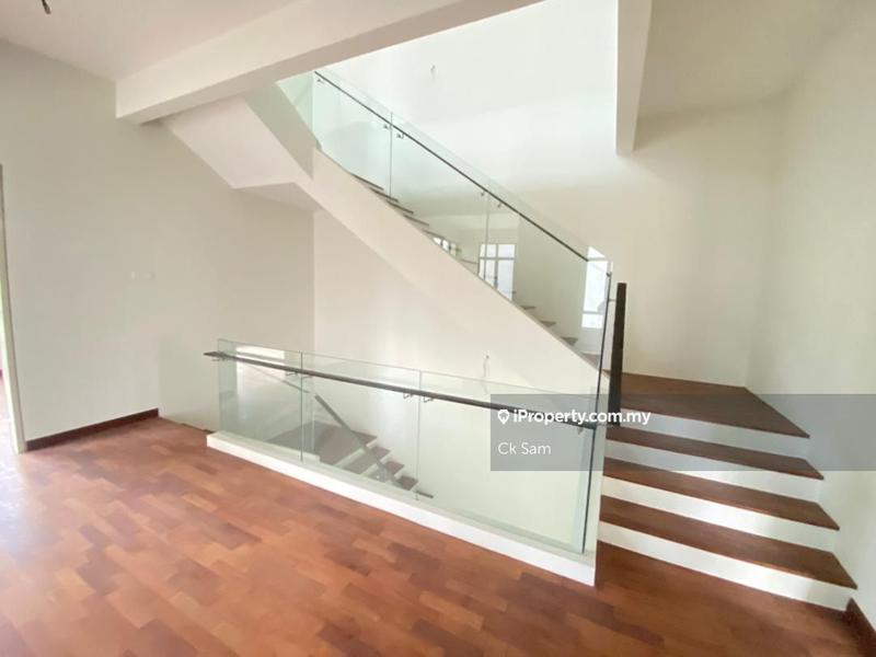 Banglo untuk Dijual di Bandar Country Homes, Rawang oleh Ck Sam - iProperty.com.my