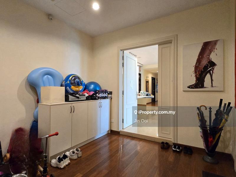 For Sale - Desa Eight