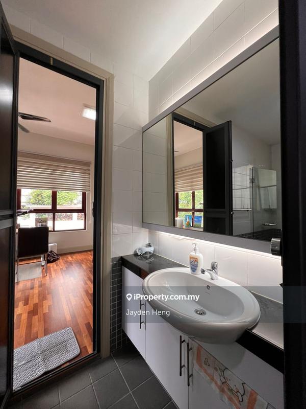 Kondominium untuk Dijual di Surian Condominium oleh Jayden Heng - iProperty.com.my