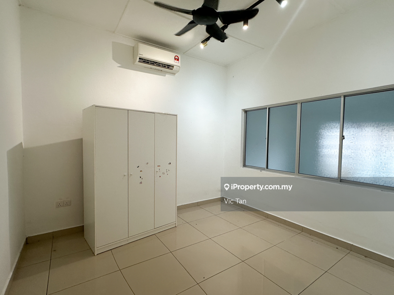 1-storey Terraced House for Sale in Taman Salak Selatan, Salak South by Vic Tan - iProperty.com.my